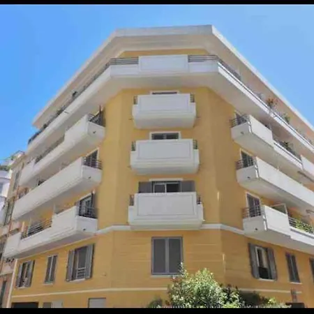 Charming Flat With Sunny Balcony Port De *